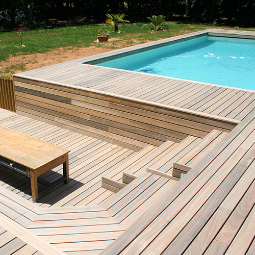 Pose de parquet exterieur Ipé contour de piscine